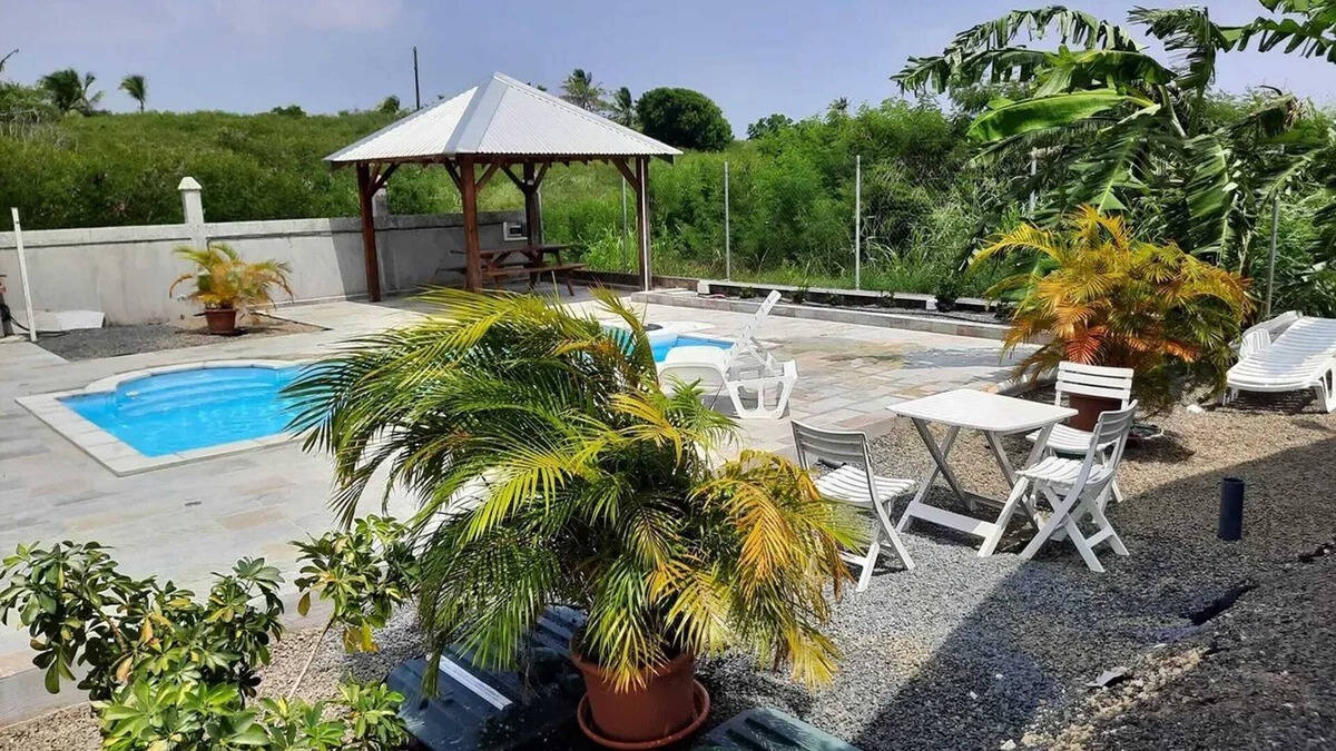 Gros Cap Apartment | Homerez - Apartment in Gros Cap
