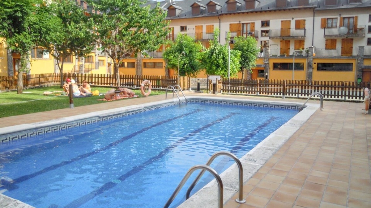 Benasque Apartment | Homerez - Apartment in Benasque