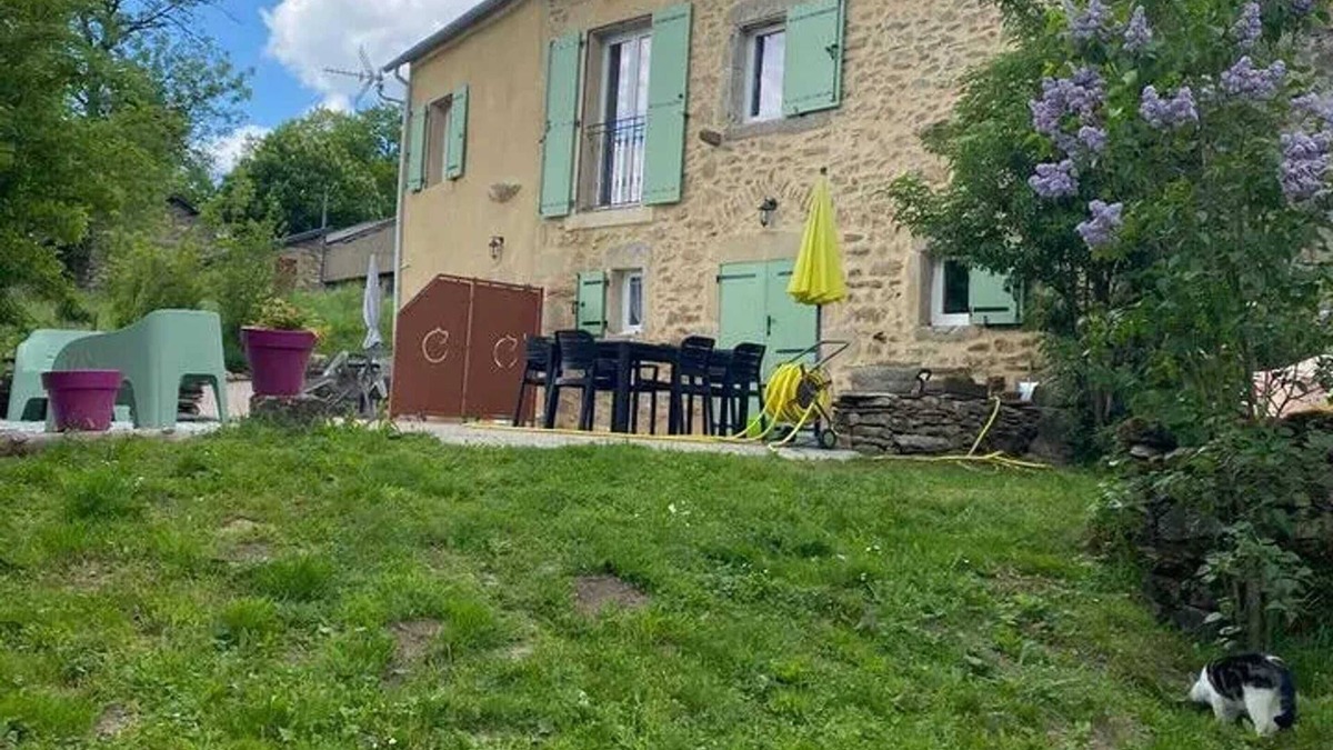 Le Soulie Apartment | Homerez - Apartment in Le Soulié