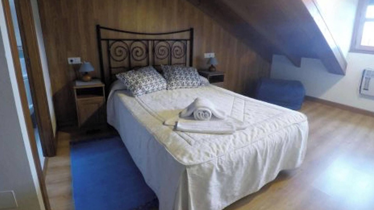 Parres Municipality Apartment | Homerez - Apartment in Llanes, mountain view.