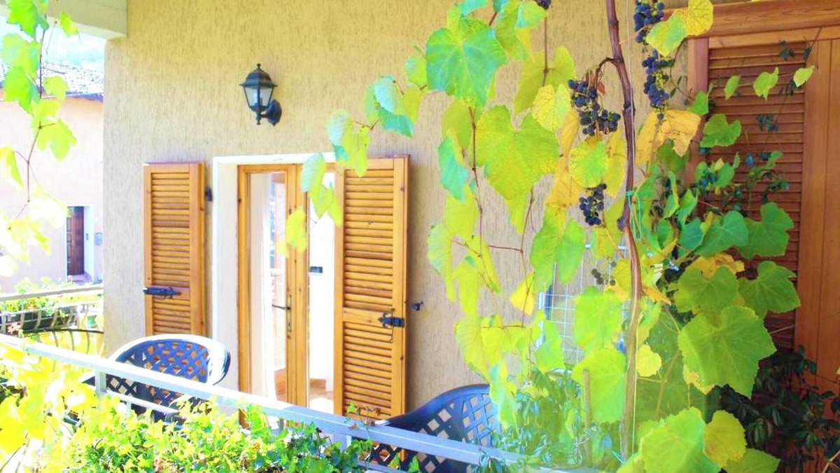 Prabione Apartment | Homerez - Apartment in Prabione, parking