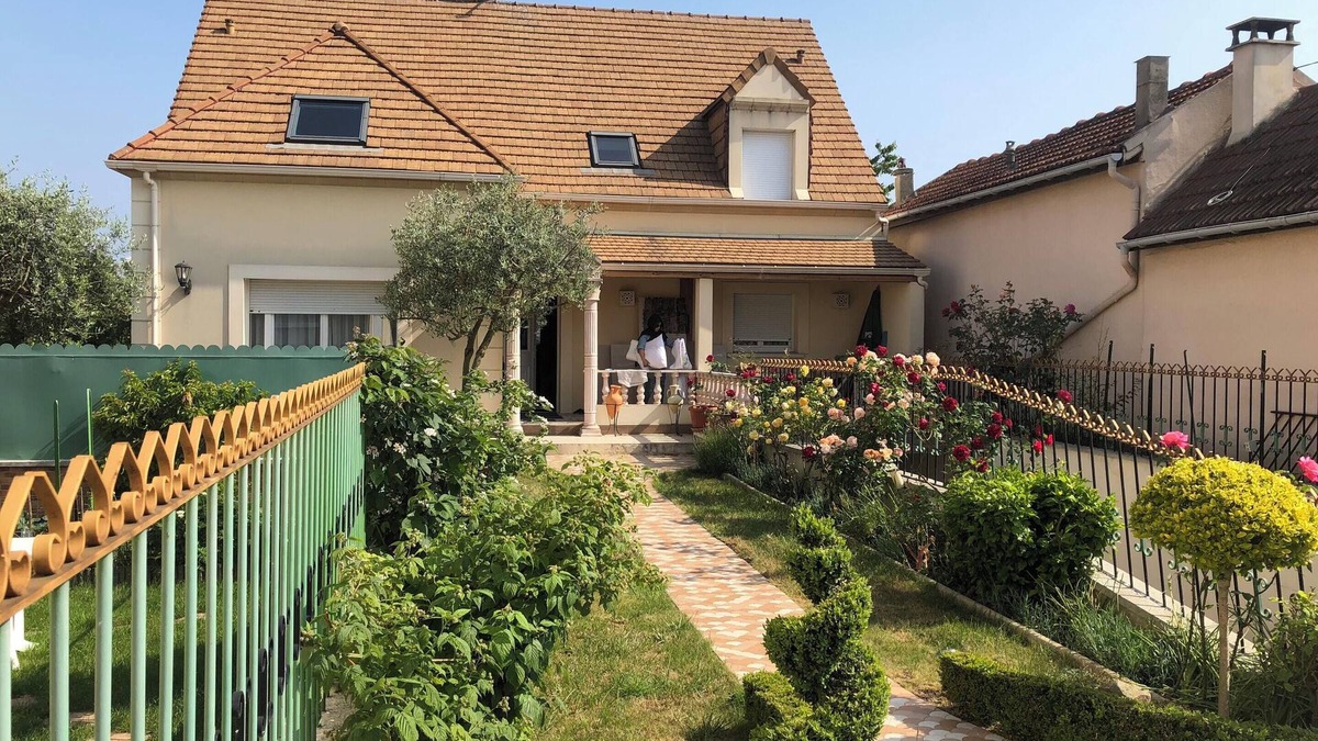 Sannois Apartment | Homerez - Apartment in Sannois