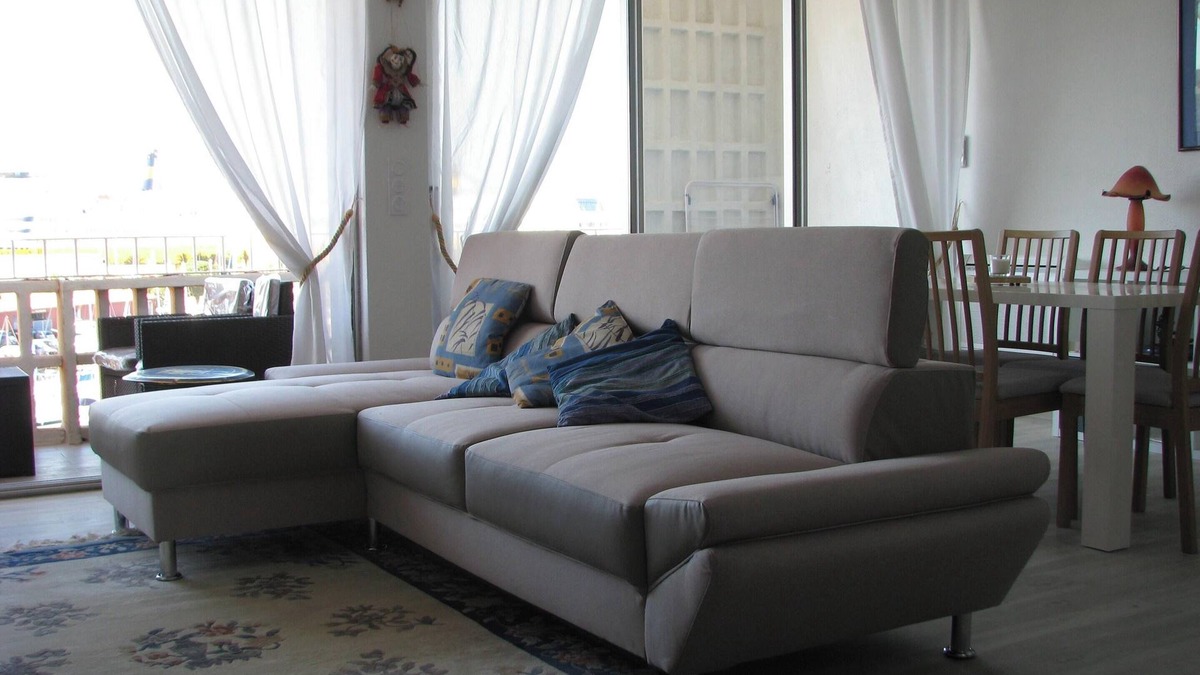Old Town Apartment | Homerez - Apartment in Toulon, sea view