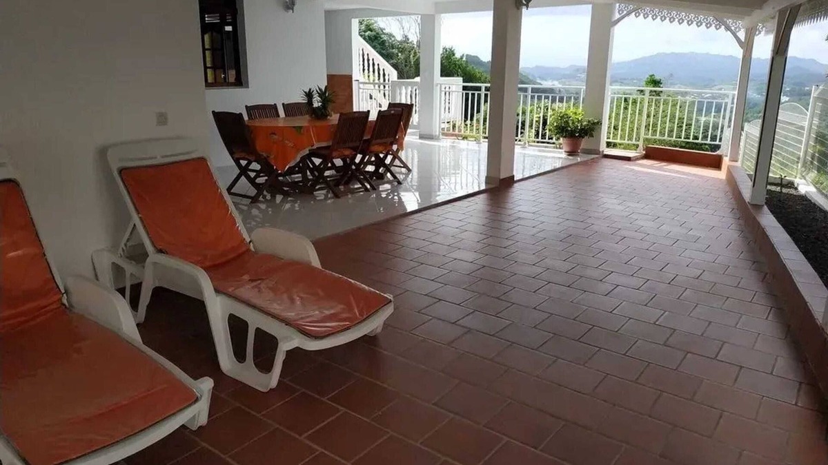 Saint-Esprit Apartment | Homerez - Apartment Saint-Esprit