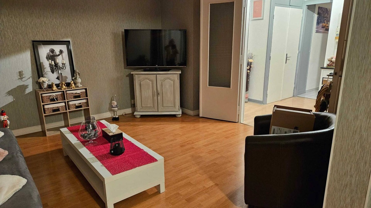 Magny Apartment | Homerez - Apartment with Balcony in Metz