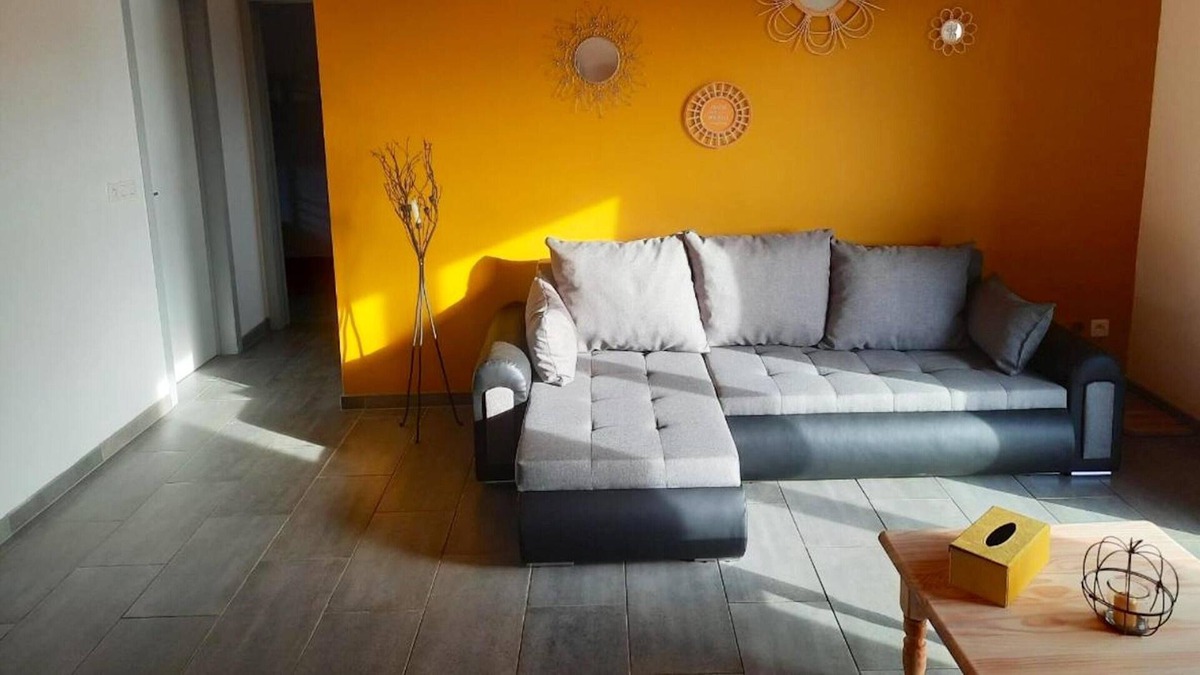 Froidchapelle Apartment | Homerez - Appartement for 6 ppl. with terrace and balcony at Froidchapelle