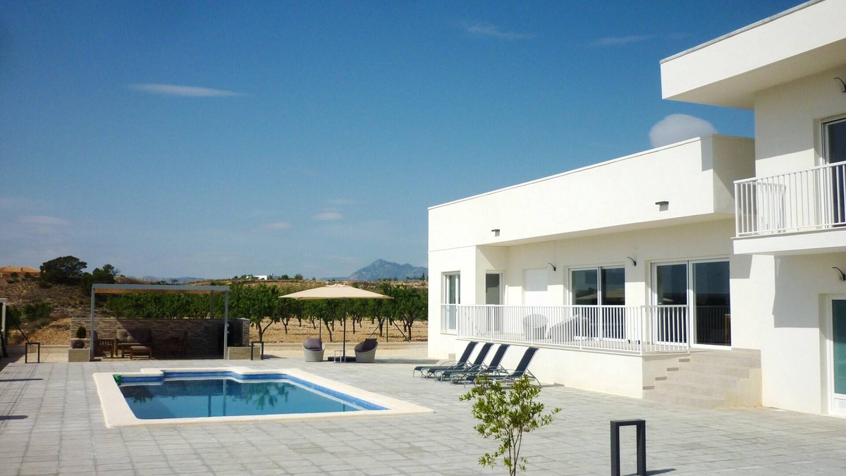 Abanilla Apartment | Homerez - Appartement for 4 ppl. with shared pool and terrace at Macisvenda