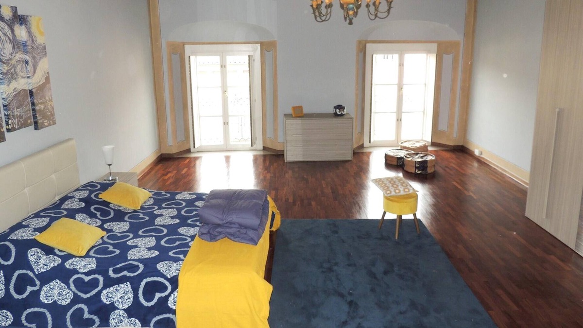 Centro Storico Nord Apartment | Homerez - Appartement for 8 ppl. with jacuzzi, terrace and balcony at Brescia