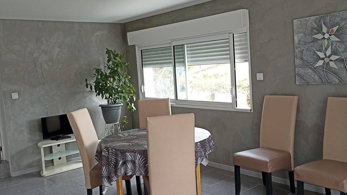 Arnage Apartment | Homerez - Apt. Arnage - Terrace and garden