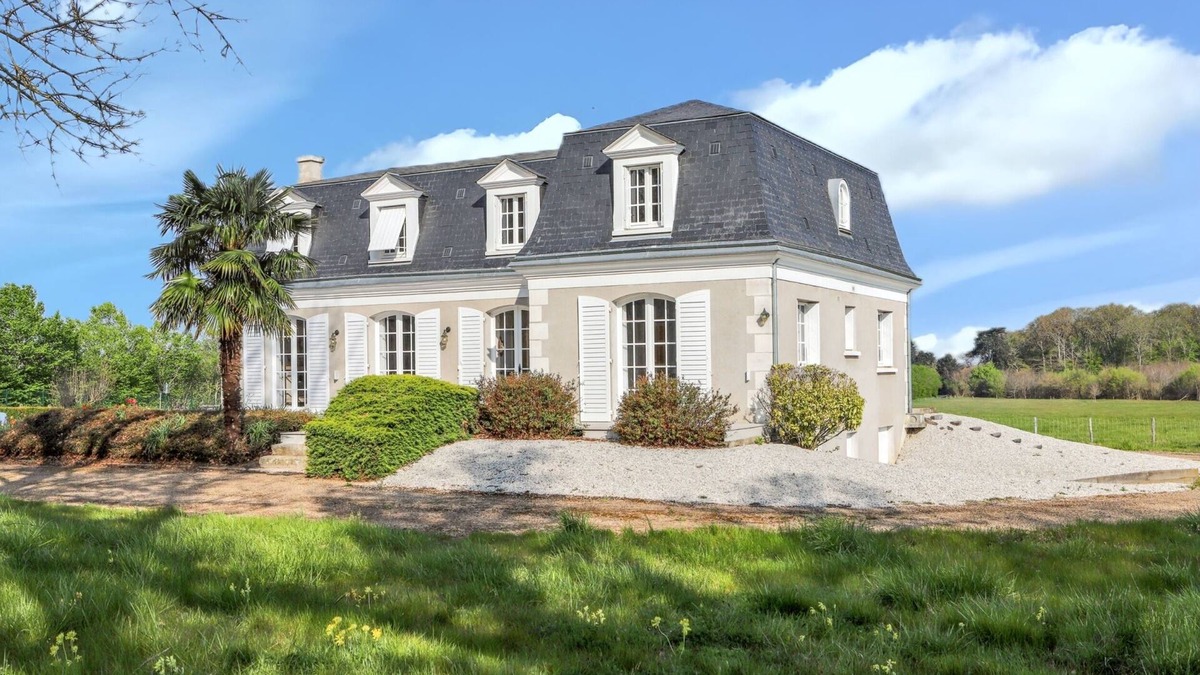 Mont-pres-Chambord Apartment | Homerez - Apt. Mont-près-Chambord