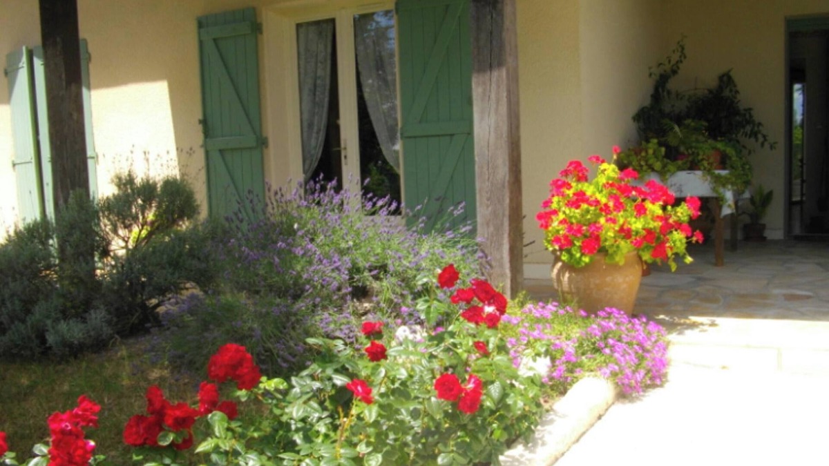 Montpezat-de-Quercy Apartment | Homerez - Apt. Montpezat-de-Quercy