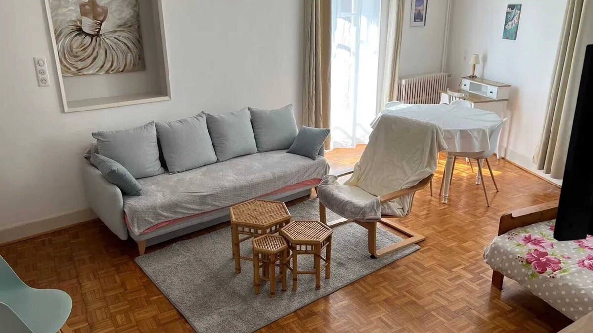 Neris-les-Bains Apartment | Homerez - Apt. in Néris-les-Bains
