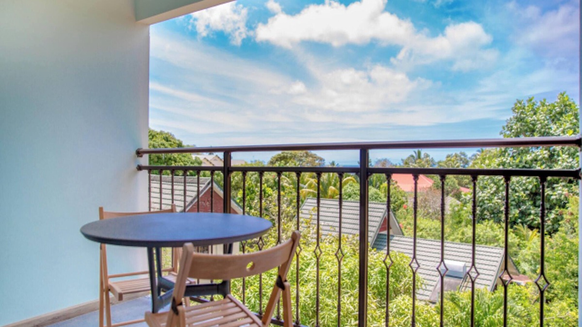 Mahe Island Apartment | Homerez - Apt. sea view, Au Cap