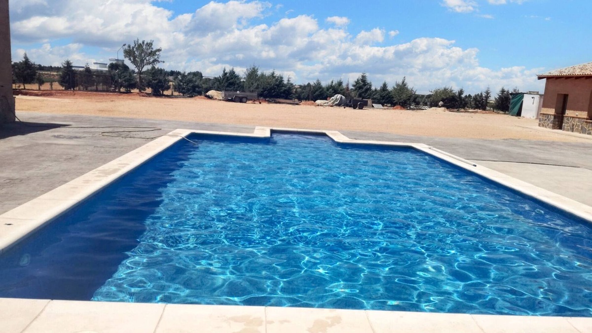 Villarrobledo Apartment | Homerez - Apt. Villarrobledo, pool