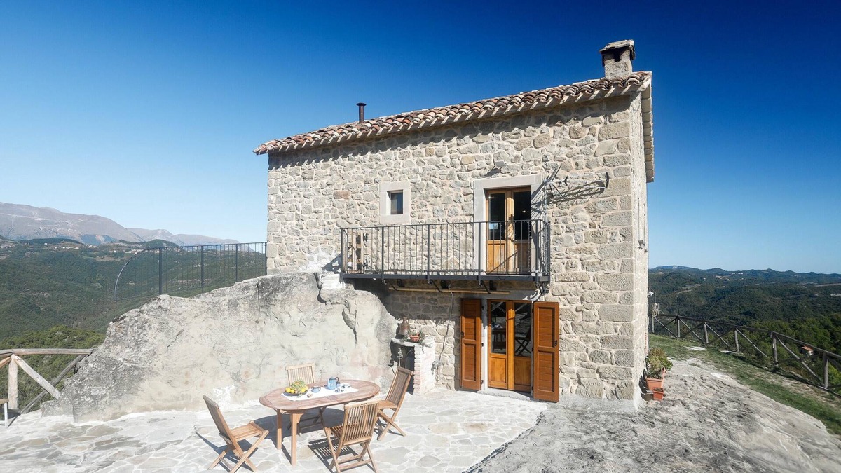 Roccafluvione Ski Chalet | Homerez - Big chalet for 10 ppl. with jacuzzi, terrace and balcony at Meschia