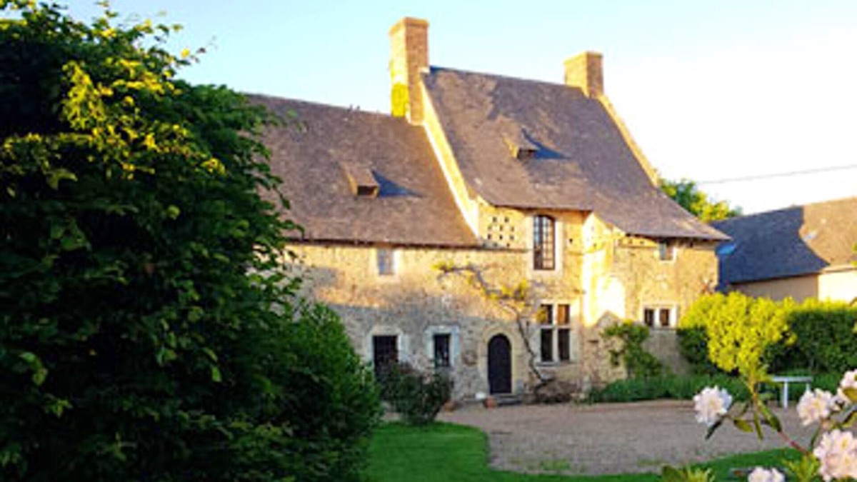 Daumeray House | Homerez - Big house for 13 ppl. with garden at Morannes sur Sarthe