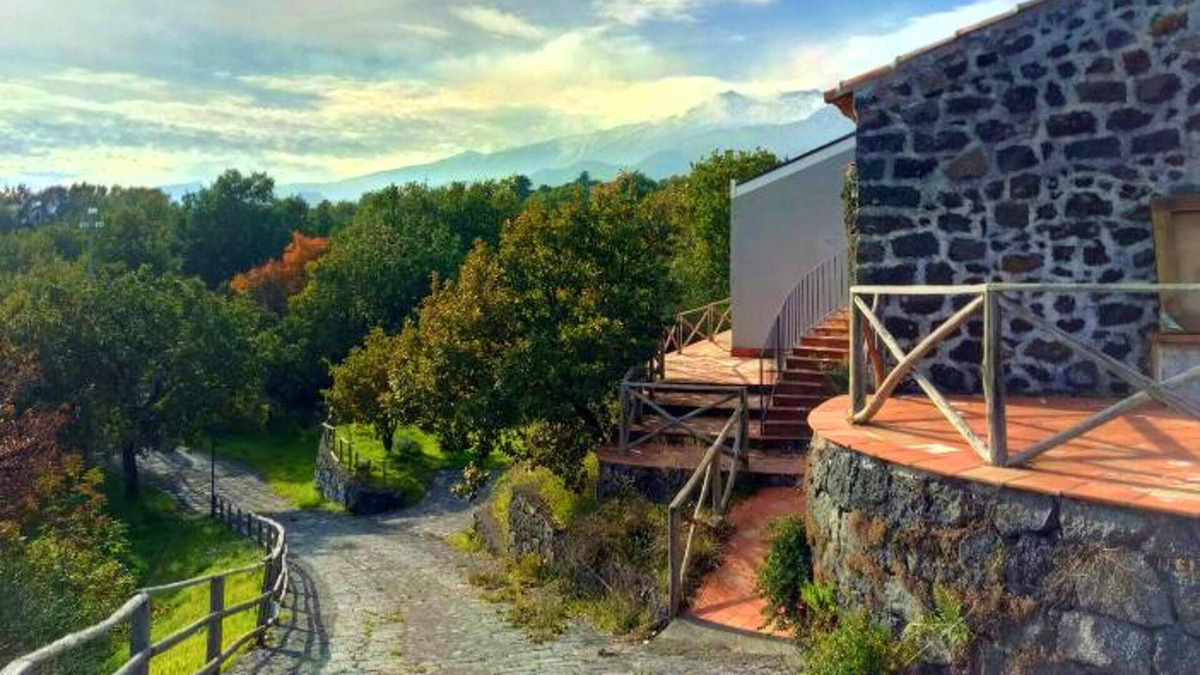 Mascali House | Homerez - Big house 10 km away from the beach for 10 ppl. with garden at Mascali