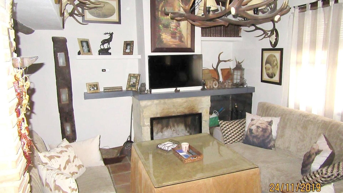 El Alcornocal House | Homerez - Big house for 11 ppl. with terrace at El Alcornocal