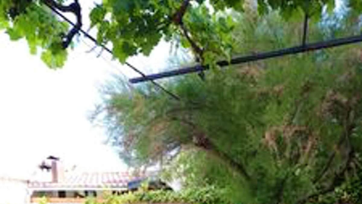 Ivanrey House | Homerez - Big house for 12 ppl. with garden and terrace at Ivanrey