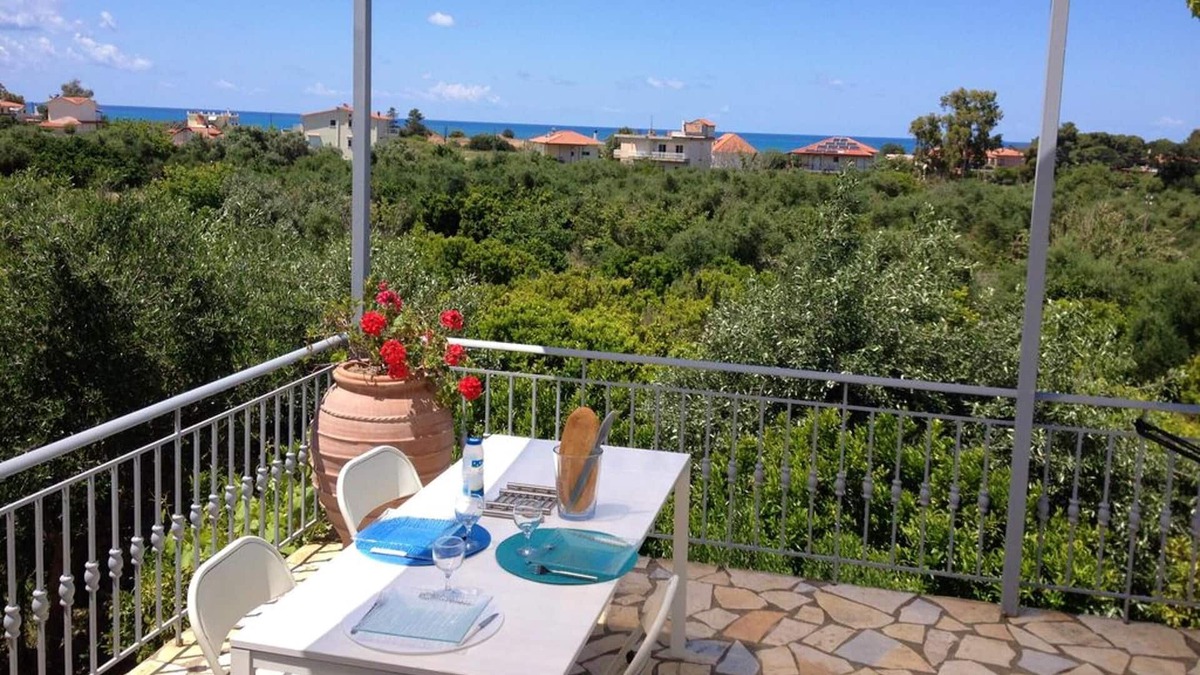 Lepreo House | Homerez - Big house for 12 ppl. with sea view, terrace and balcony at Kakovatos