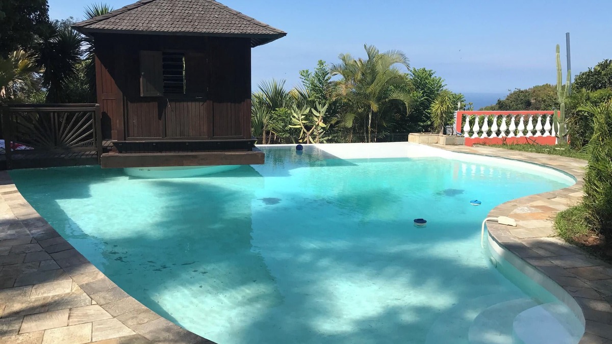 La Riviere Saint-Louis House | Homerez - Bungalow in Ruisseau