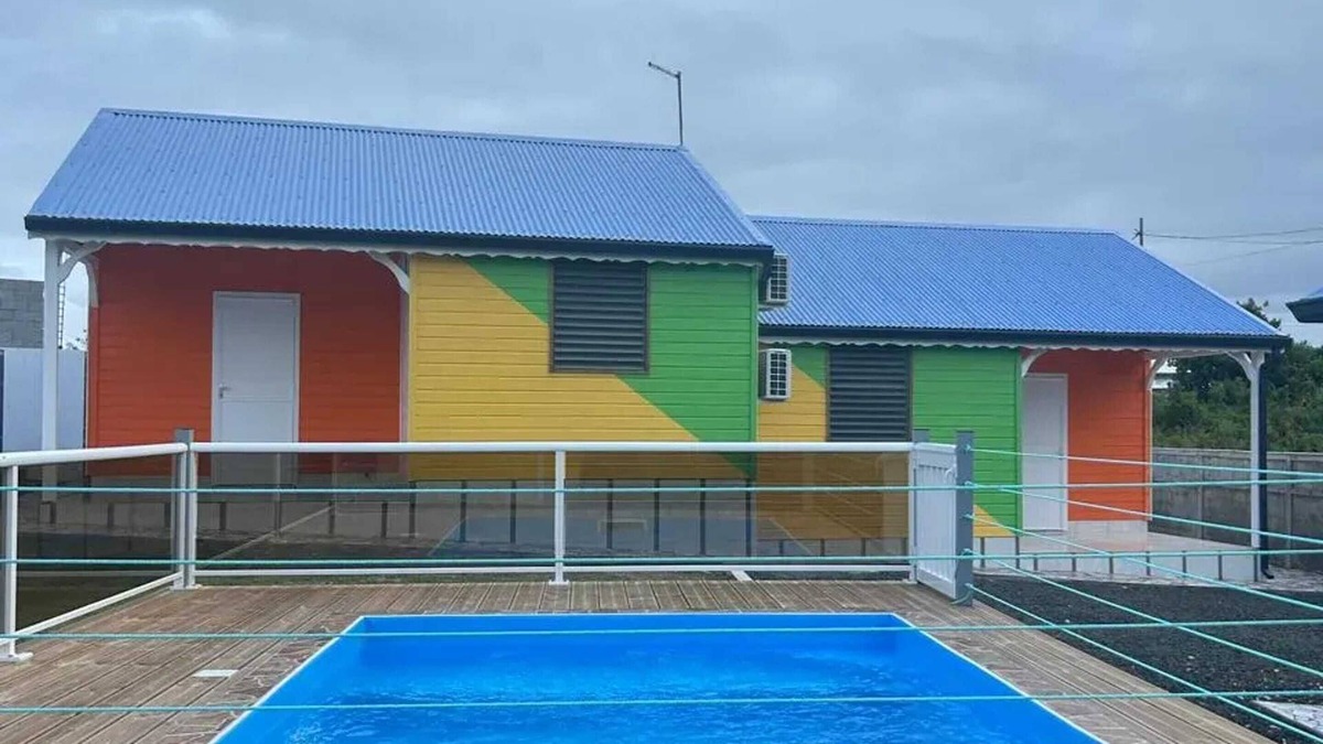 Saint-Francois Ski Chalet | Homerez - Chalet in Saint-François