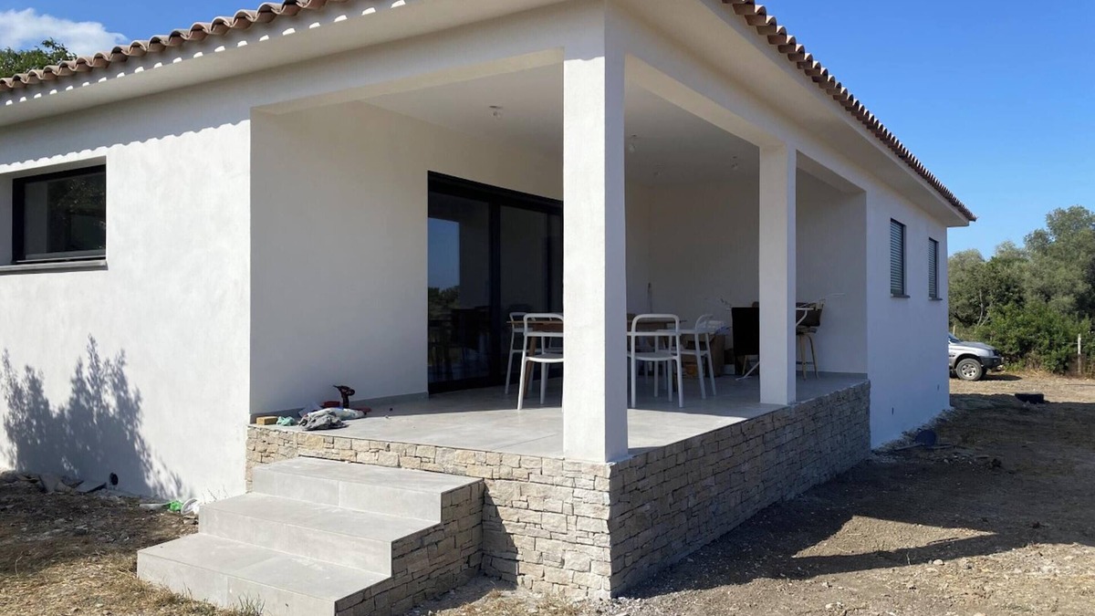 Serra-di-Fiumorbo House | Homerez - Charming House in Serra-Di-Fiumorbo with garden