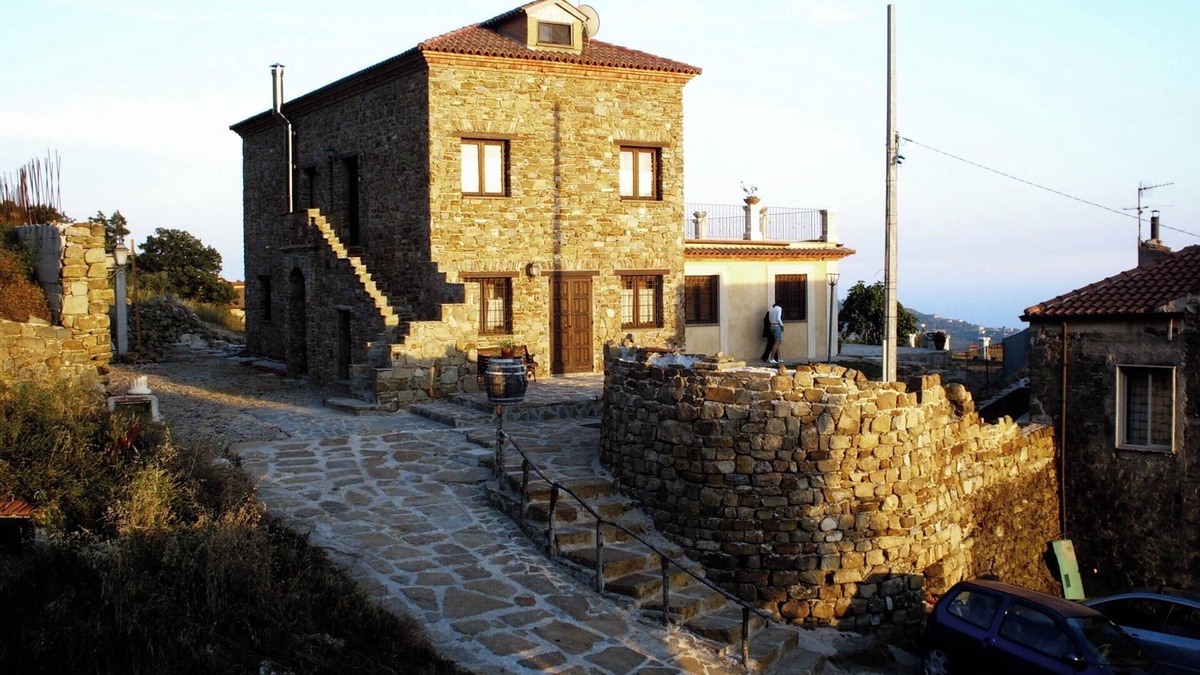 San Mauro Cilento Apartment | Homerez - Charming apt San Mauro Cilento