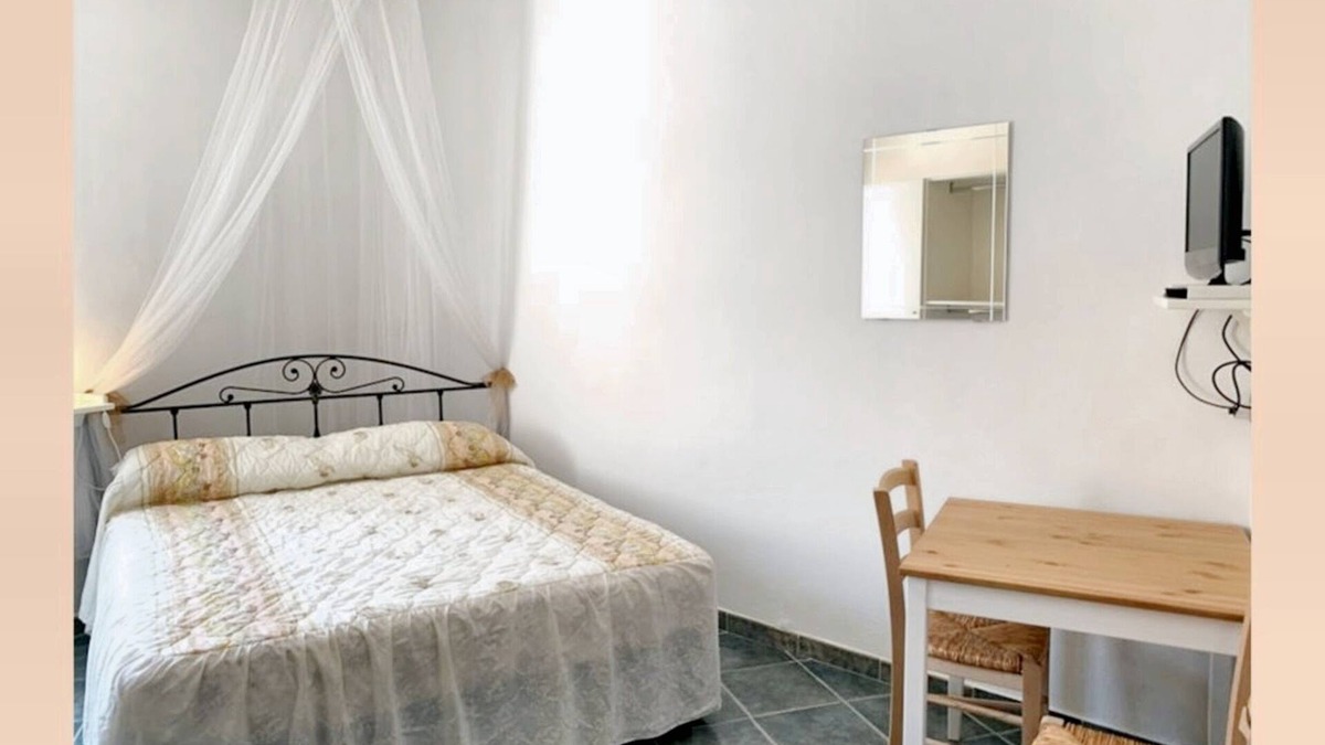 Galtelli Apartment | Homerez - Charming Apartment in Galtellì, 120m²