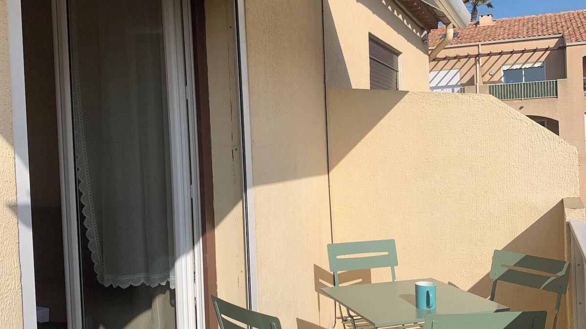 Fleury Apartment | Homerez - Charming Apartment in Fleury - 30 m² - Sea View