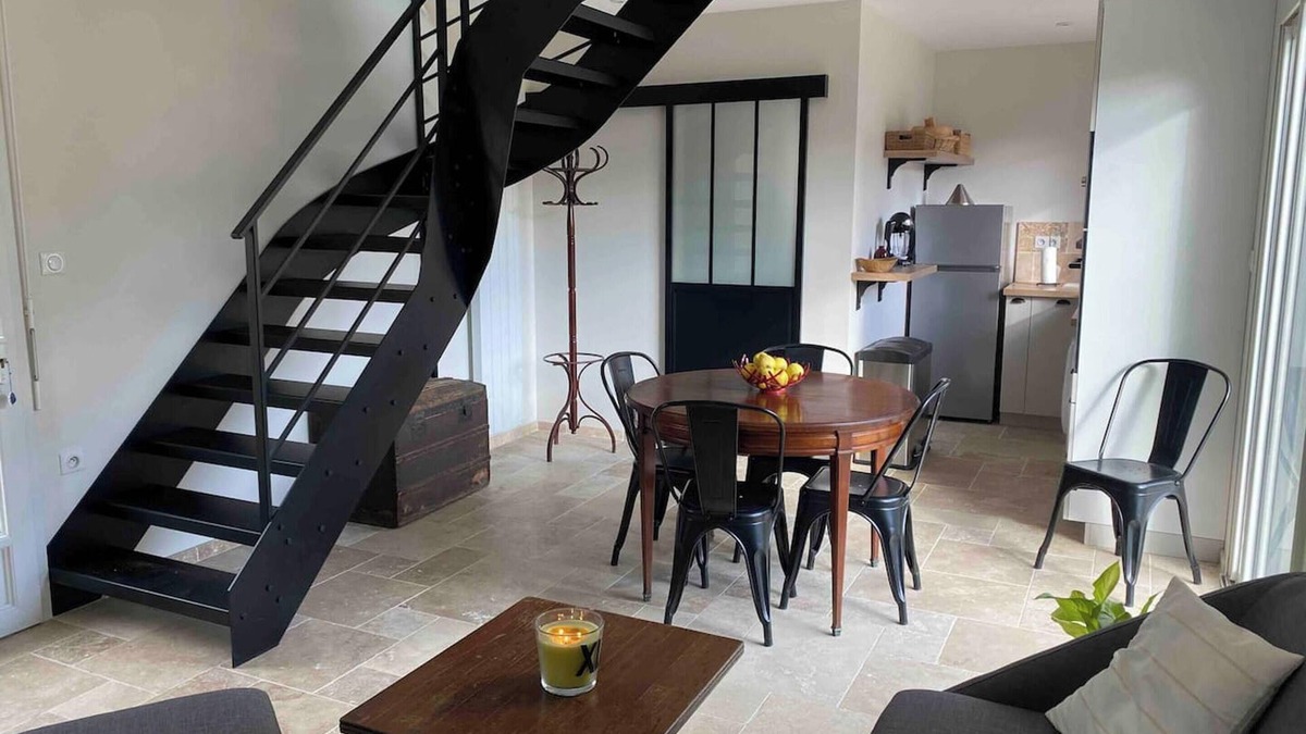 Ferel Apartment | Homerez - Charming Apartment - Férel - 60 m² - Private Terrace