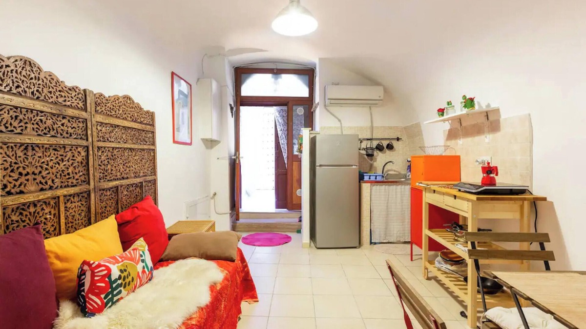 Old Town Apartment | Homerez - Charming Apartment in Bari's City Centre - 50 m² - Parking