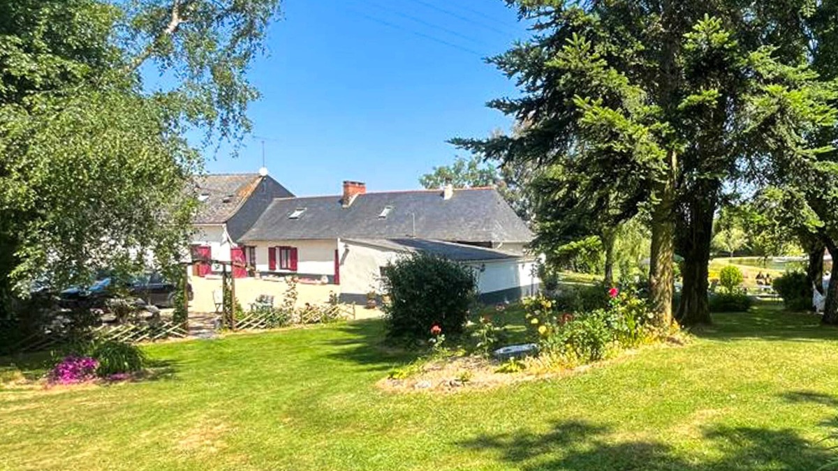 Gruge-l'Hopital House | Homerez - Charming house Ombrée d'Anjou
