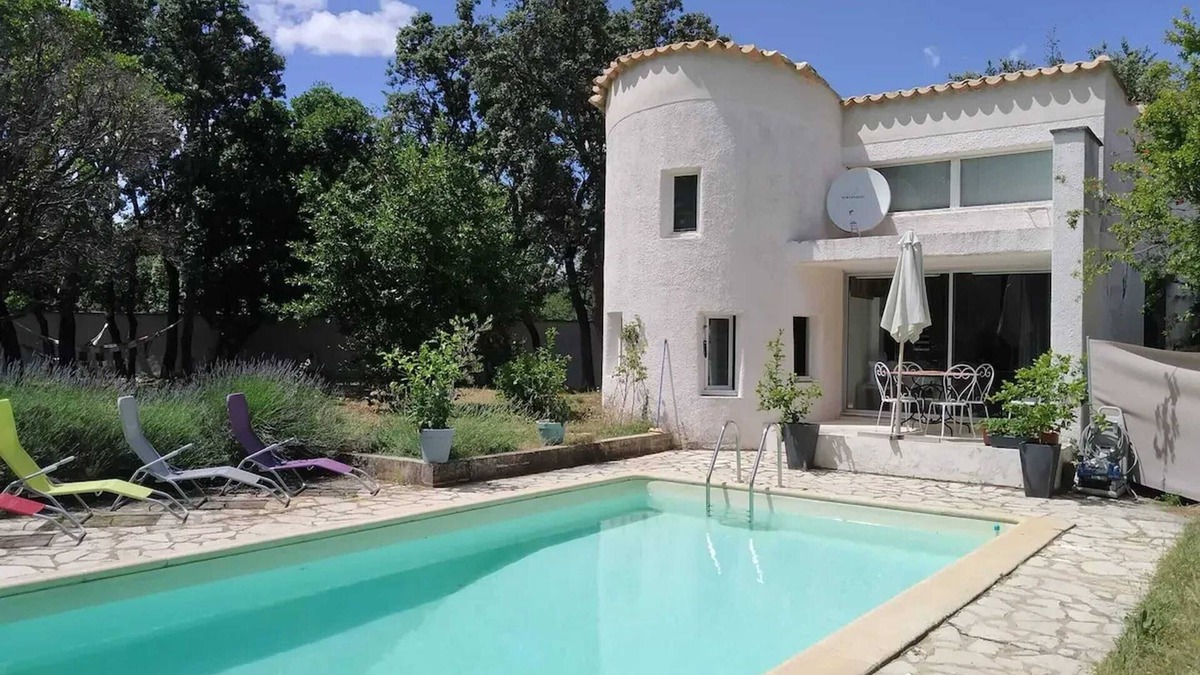 Saint-Siffret House | Homerez - Charming House in Saint-Siffret + Pool