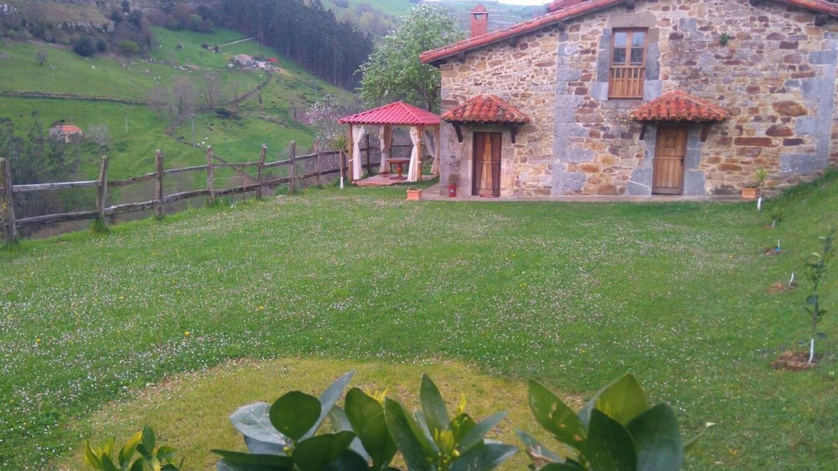 Entrambasaguas House | Homerez - Charming House in La Cavada with Jacuzzi