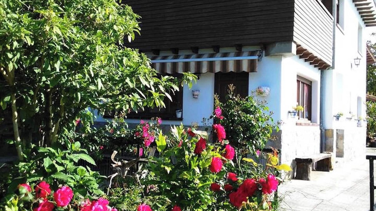 Tornon House | Homerez - Charming house in Asturias with terrace and barbecue