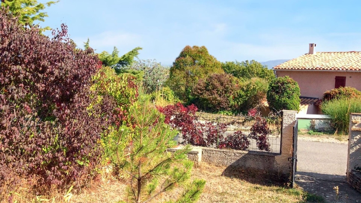 Vacheres House | Homerez - Charming house in Vachères with mountain view