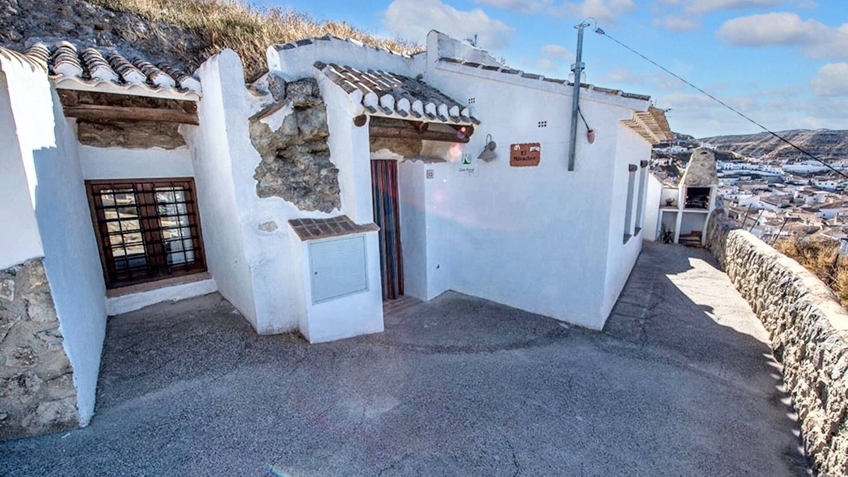 La Alqueria House | Homerez - Charming House in Galera - Fireplace & Terrace