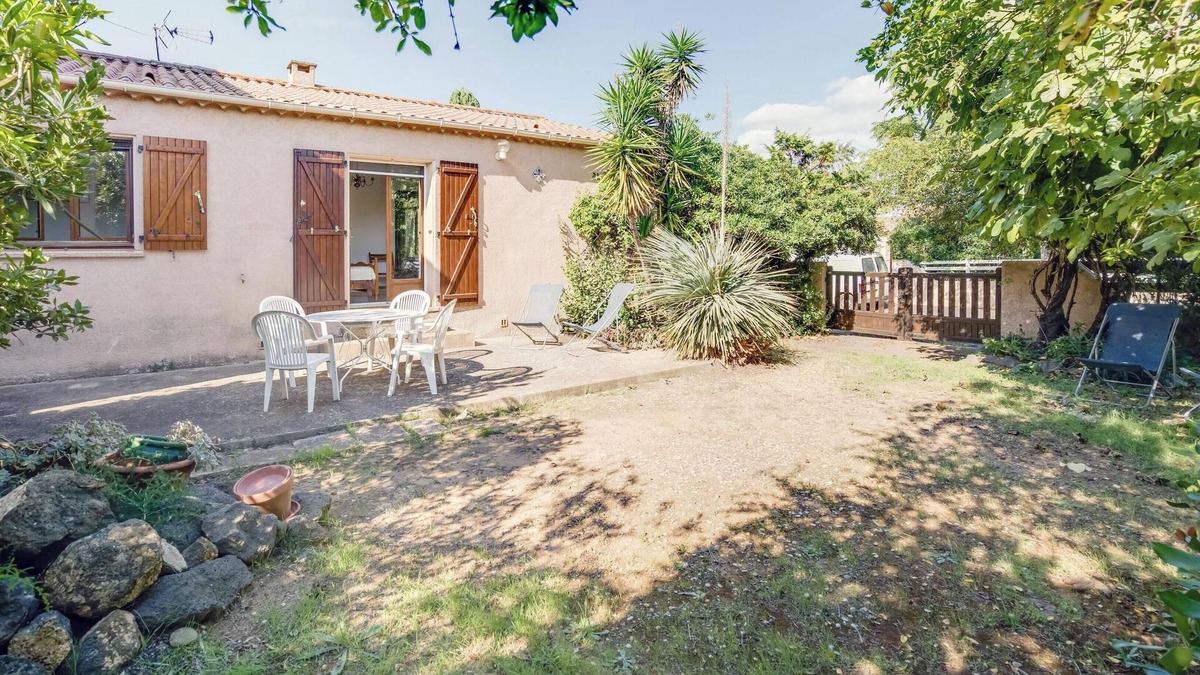 Le Grau-dʼAgde House | Homerez - Charming house in Agde with garden and terrace