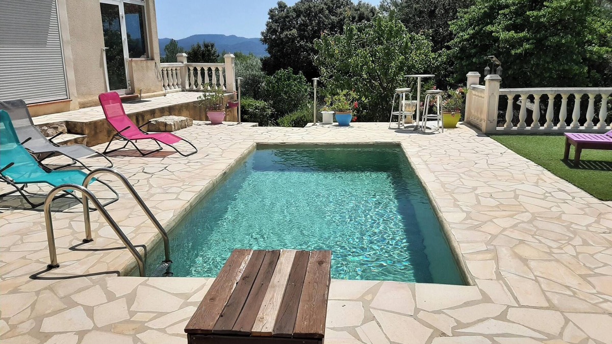 Merindol Villa | Homerez - Charming Villa in Mérindol with Private Pool