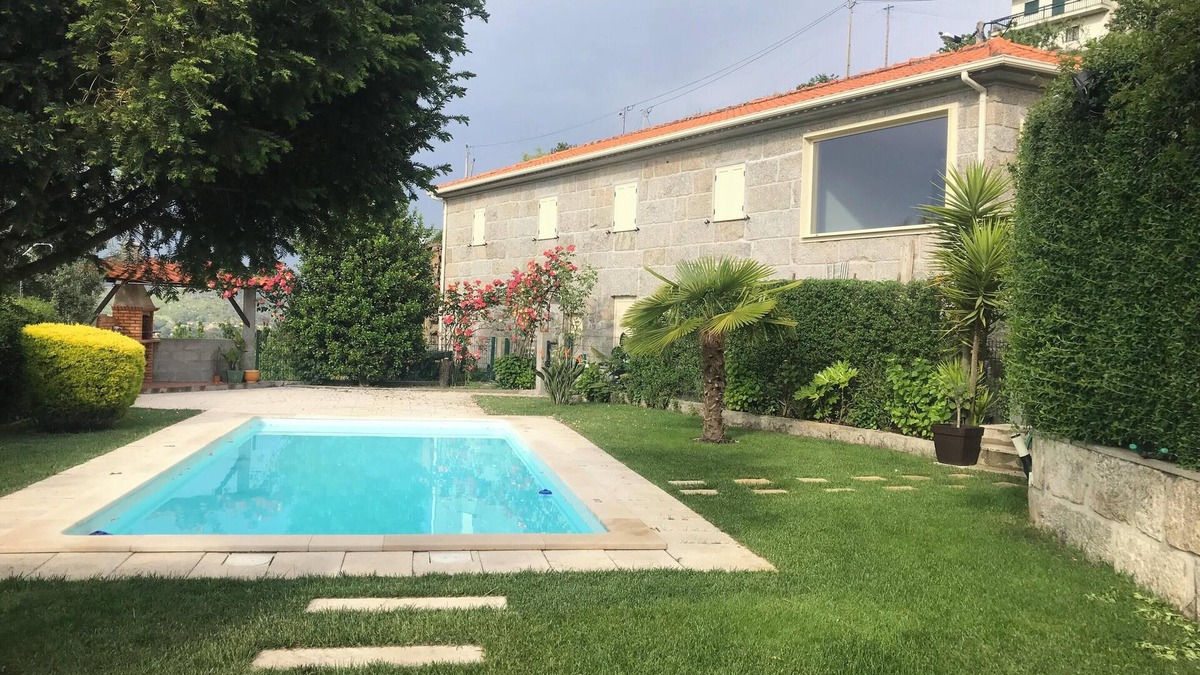 Resende Villa | Homerez - Charming Villa in Resende with Private Pool