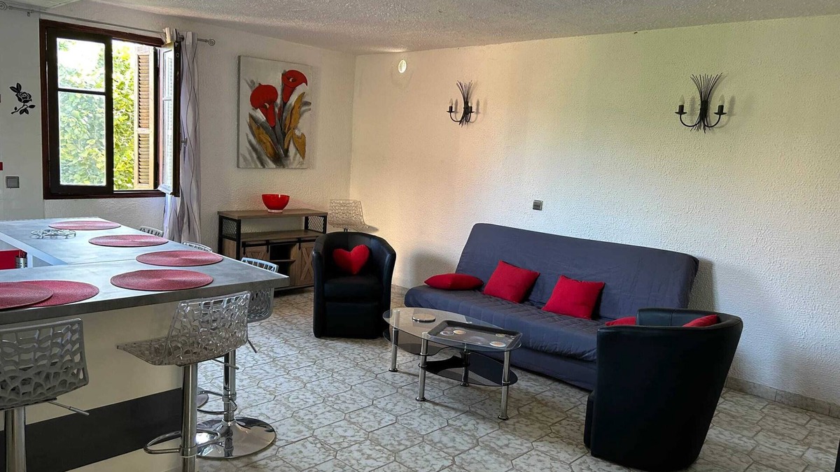 Marignana Apartment | Homerez - Comfortable Apartment in Marignana