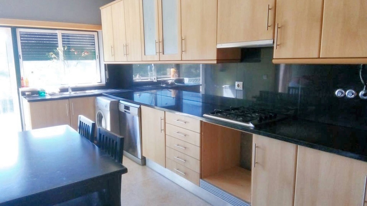 Ourem Apartment | Homerez - Comfortable apartment with mountain view - 90 m² - Fireplace