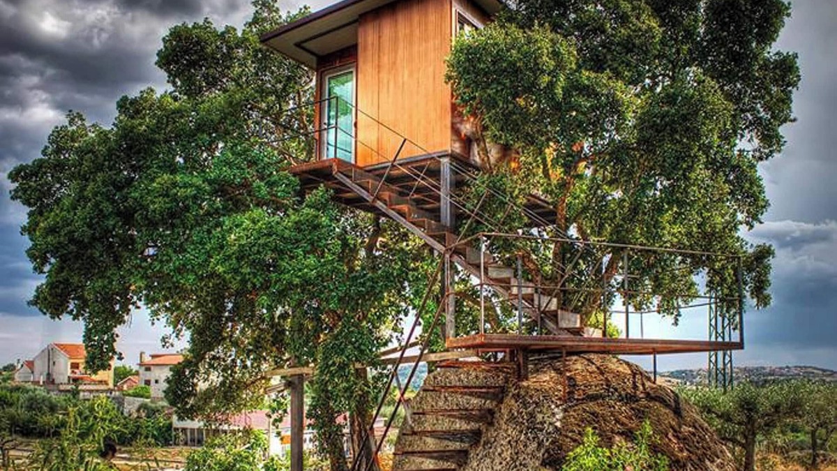 Pinhel House | Homerez - Comfortable Bungalow Pinhel, shared pool