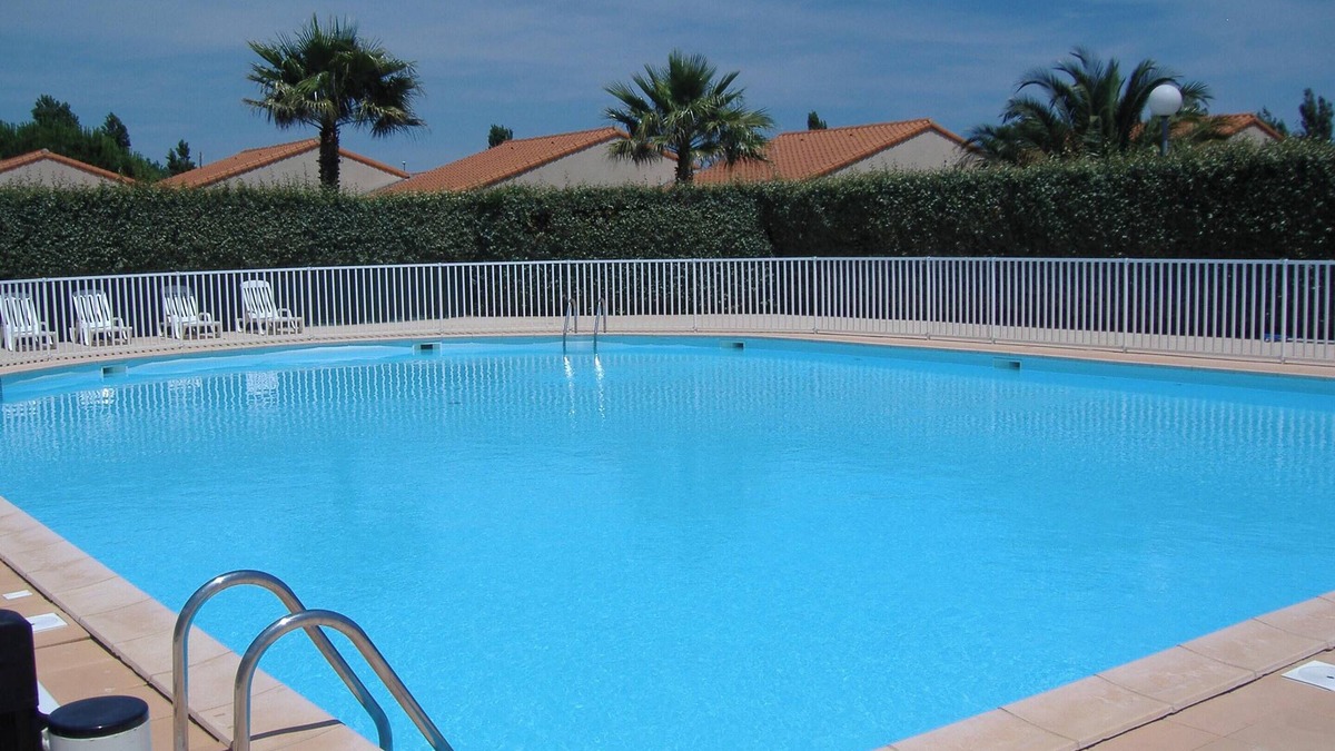Torreilles House | Homerez - Comfortable House in Torreilles with Private Garden