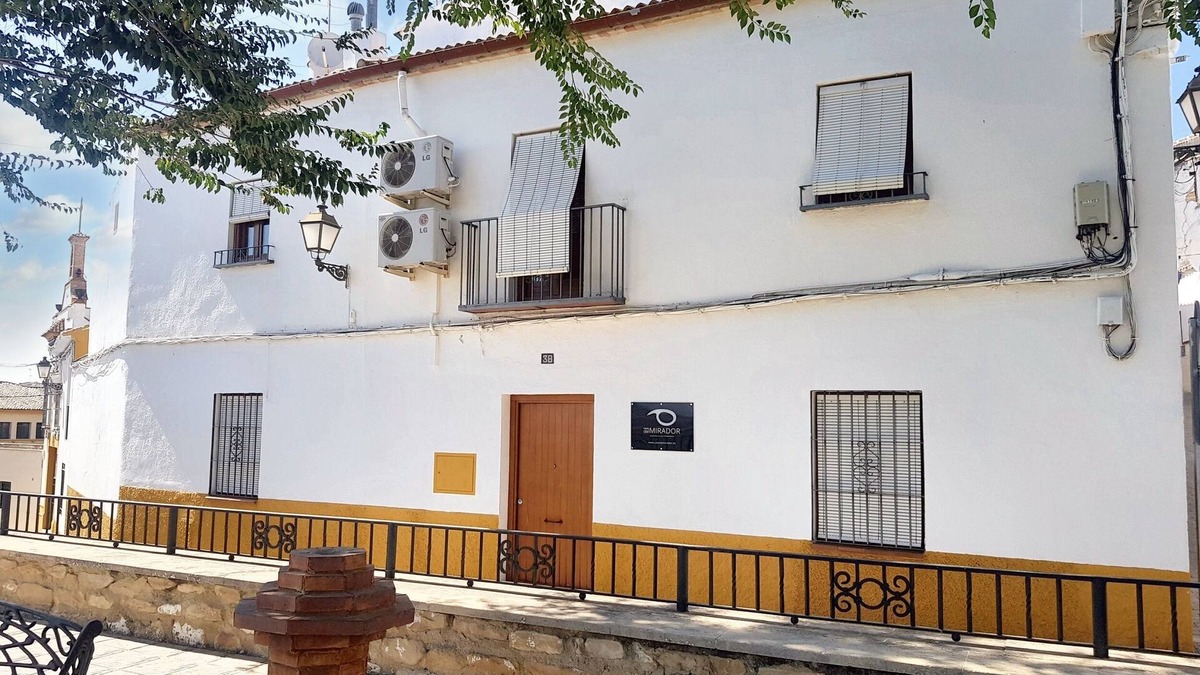 Arjona House | Homerez - Comfortable House in Arjona with Parking