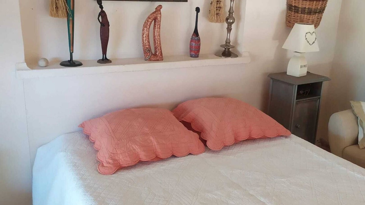 Veyras Apartment | Homerez - Comfortable studio in Veyras with garden and pool