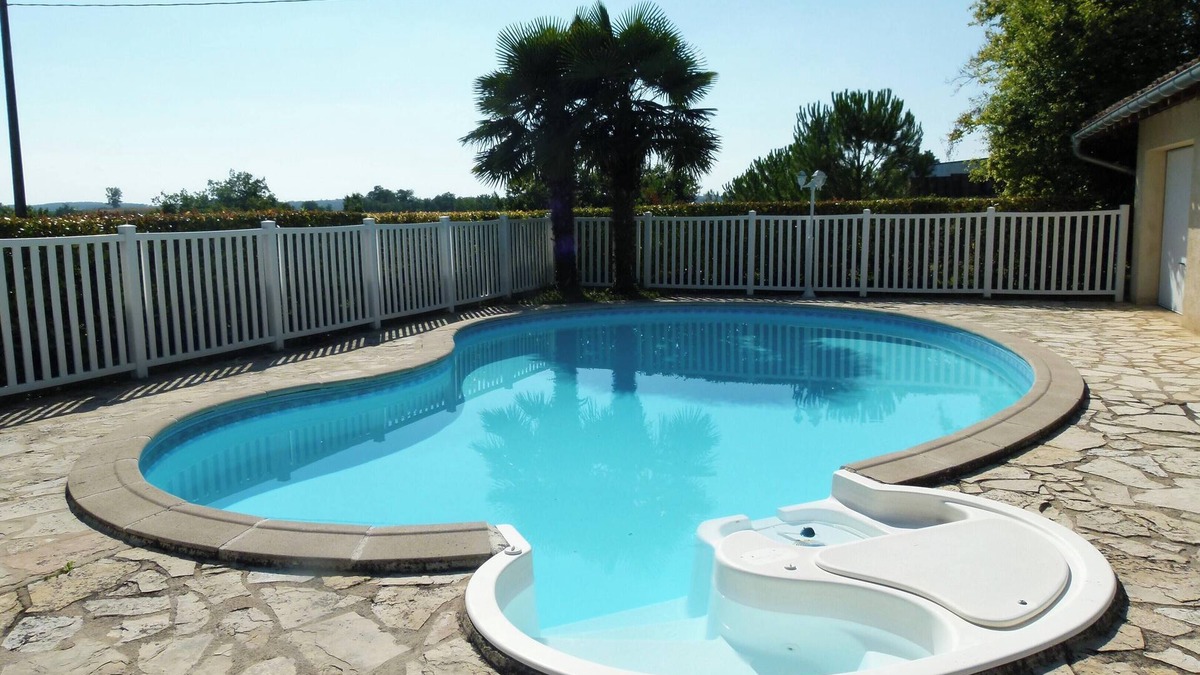 Ornezan Villa | Homerez - Comfortable villa near Ornézan with private pool