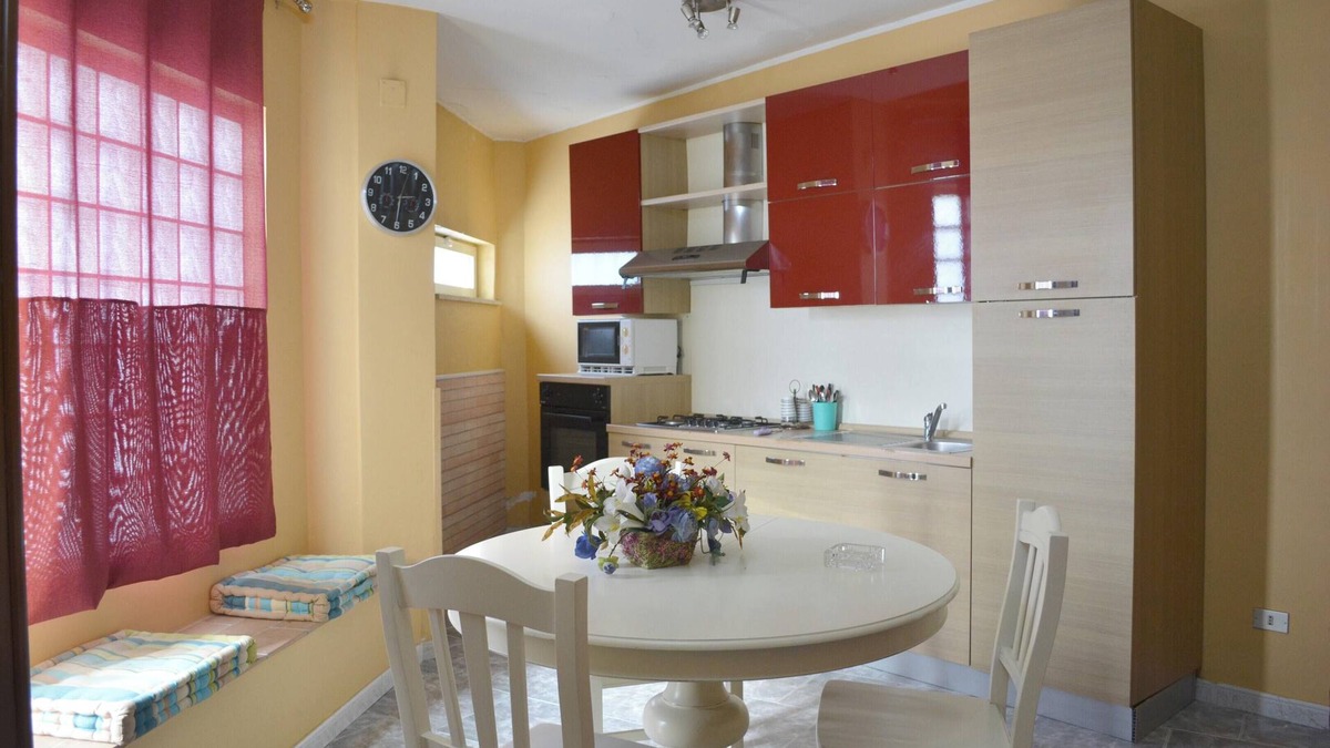Reggio Calabria Apartment | Homerez - Cosy flat in Reggio Calabria