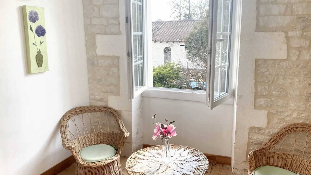 La Courade House | Homerez - Cosy house in the heart of Fleurac with large garden